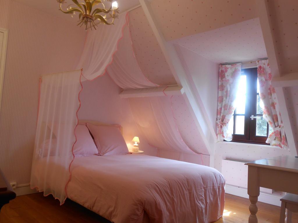Villa Aux Marguerites Sainte-Genevieve-les-Gasny Habitación foto